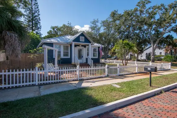 319 W Lemon Street, TARPON SPRINGS, FL 34689