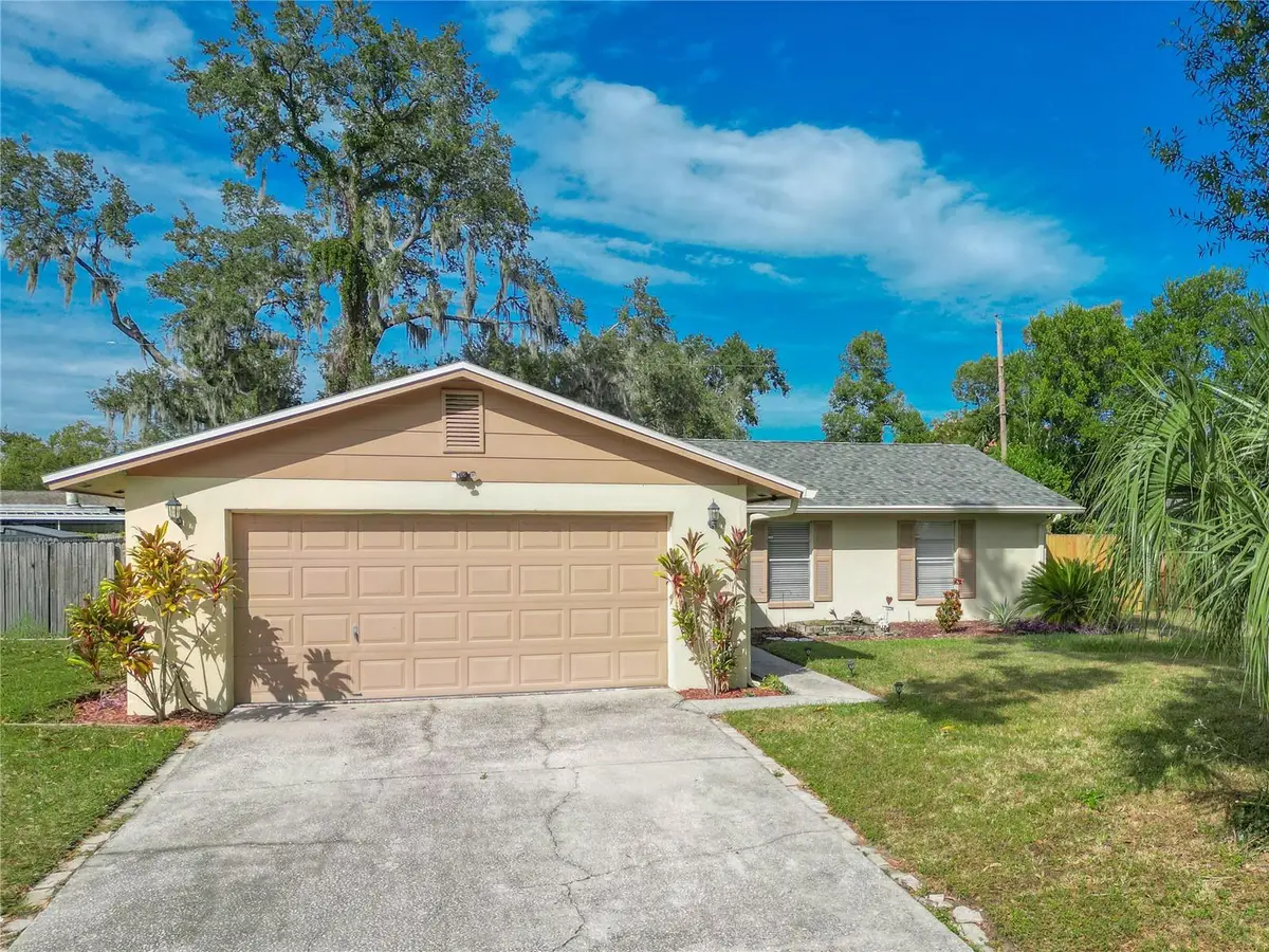 925 Mcintosh Circle, Brandon, FL 33510 - Image #1