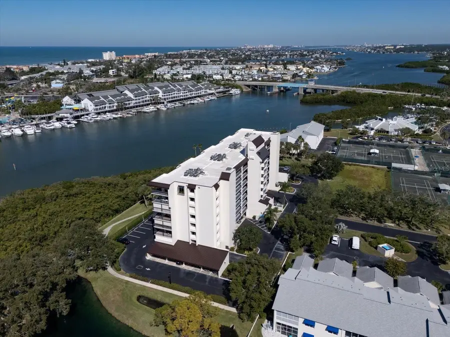 11730 Shipwatch Drive #402, Largo, FL 33774 - Image #3