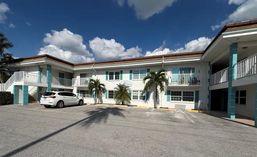 11655 3rd Street E #5, Treasure Island, FL 33706 - Image #2
