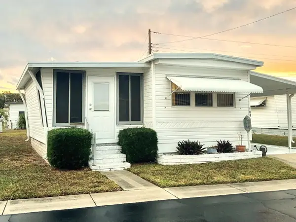 2000 E Bay Drive #100, LARGO, FL 33771