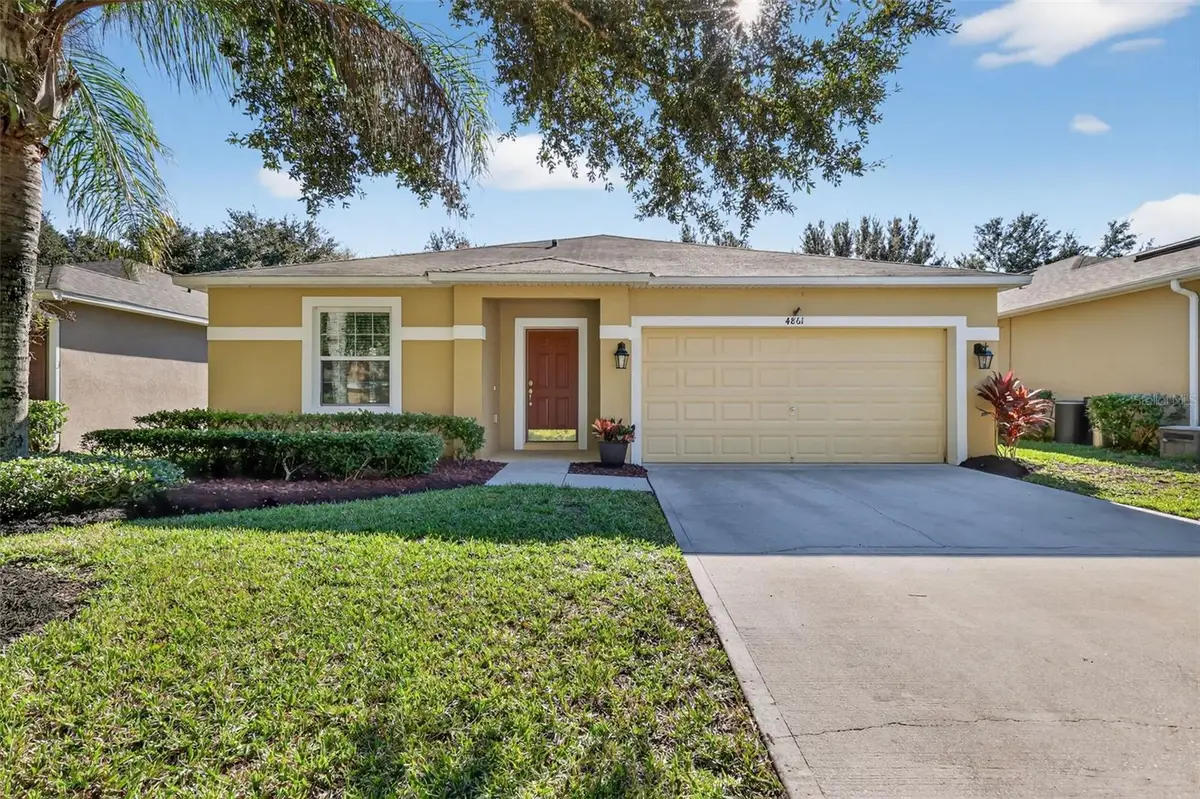 4861 Waters Gate Drive, Tavares, FL 32778 - Image #1