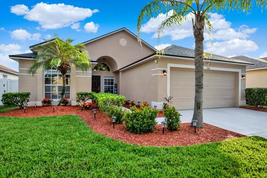 8301 Carriage Pointe Drive, Gibsonton, FL 33534 - Image #2
