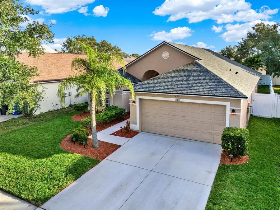 8301 Carriage Pointe Drive, Gibsonton, FL 33534 - Image #3