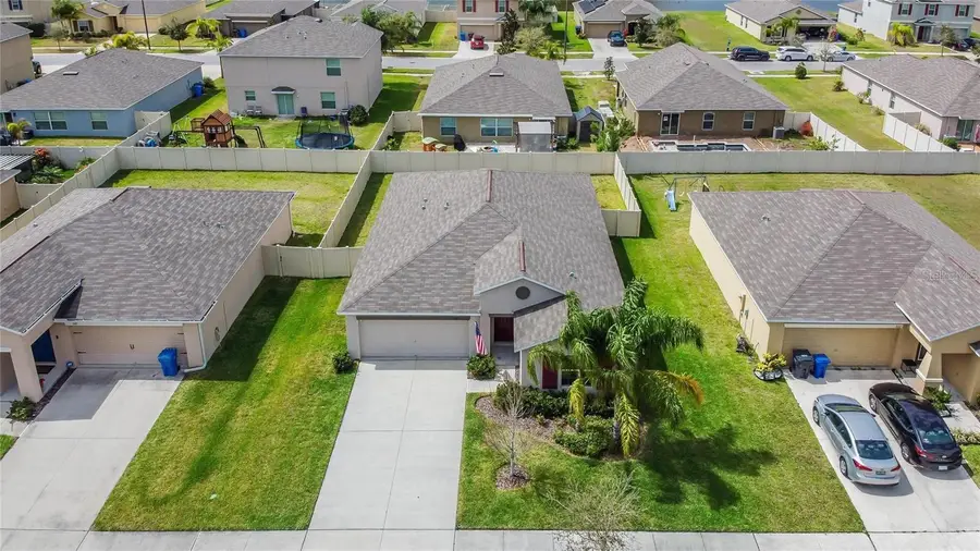 304 Cascade Bend Drive, Ruskin, FL 33570 - Image #2