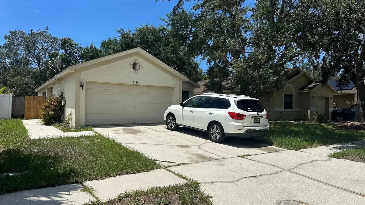 13642 Laraway Drive, Riverview, FL 33579 - Image #1