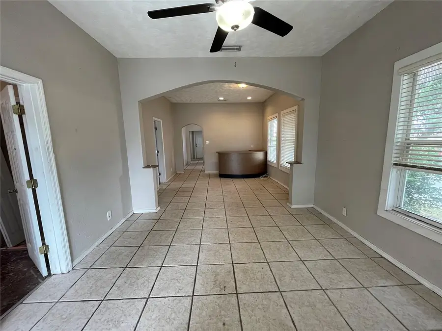2226 E 10th Avenue, Tampa, FL 33605 - Image #3