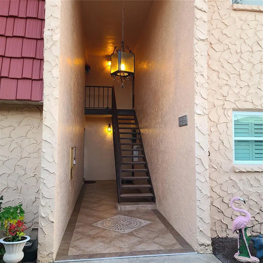 220 Buttonwood Circle #220, Seminole, FL 33777 - Image #2