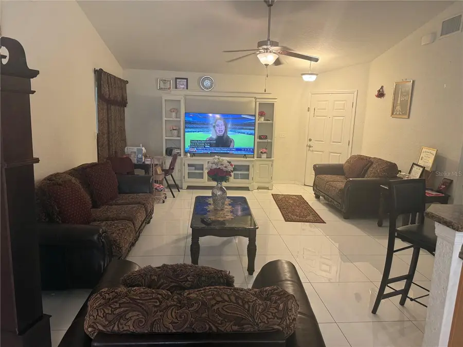 11239 Southwind Lake Drive, Gibsonton, FL 33534 - Image #3