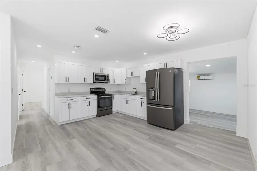 6514 Yosemite Drive, Tampa, FL 33634 - Image #3