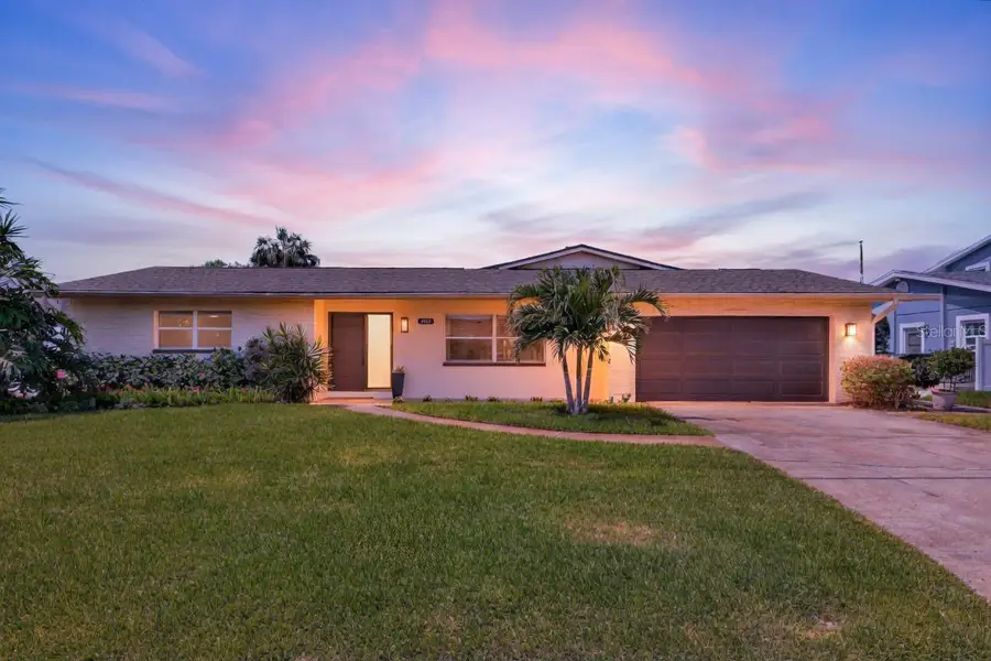 4100 13th Lane Ne, Saint Petersburg, FL 33703 - #2