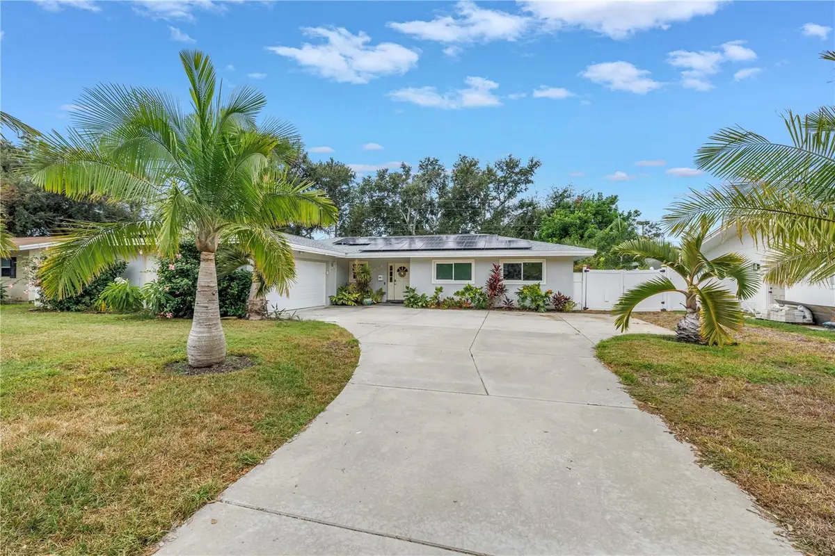 2856 65th Way N, Saint Petersburg, FL 33710 - Image #1