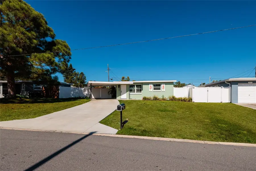 10477 119th Avenue, Largo, FL 33773 - Image #2