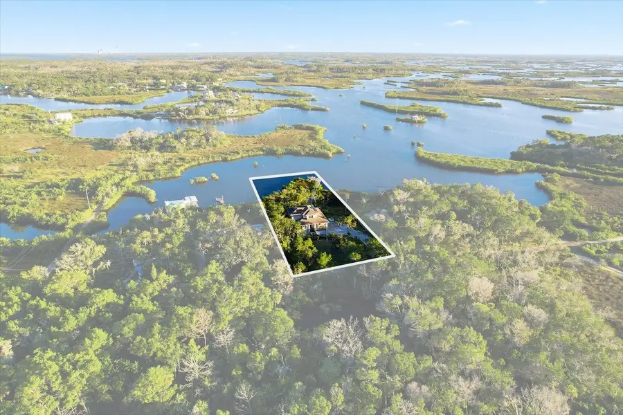 14211 W Saint Martins Road, Crystal River, FL 34429 - Image #2