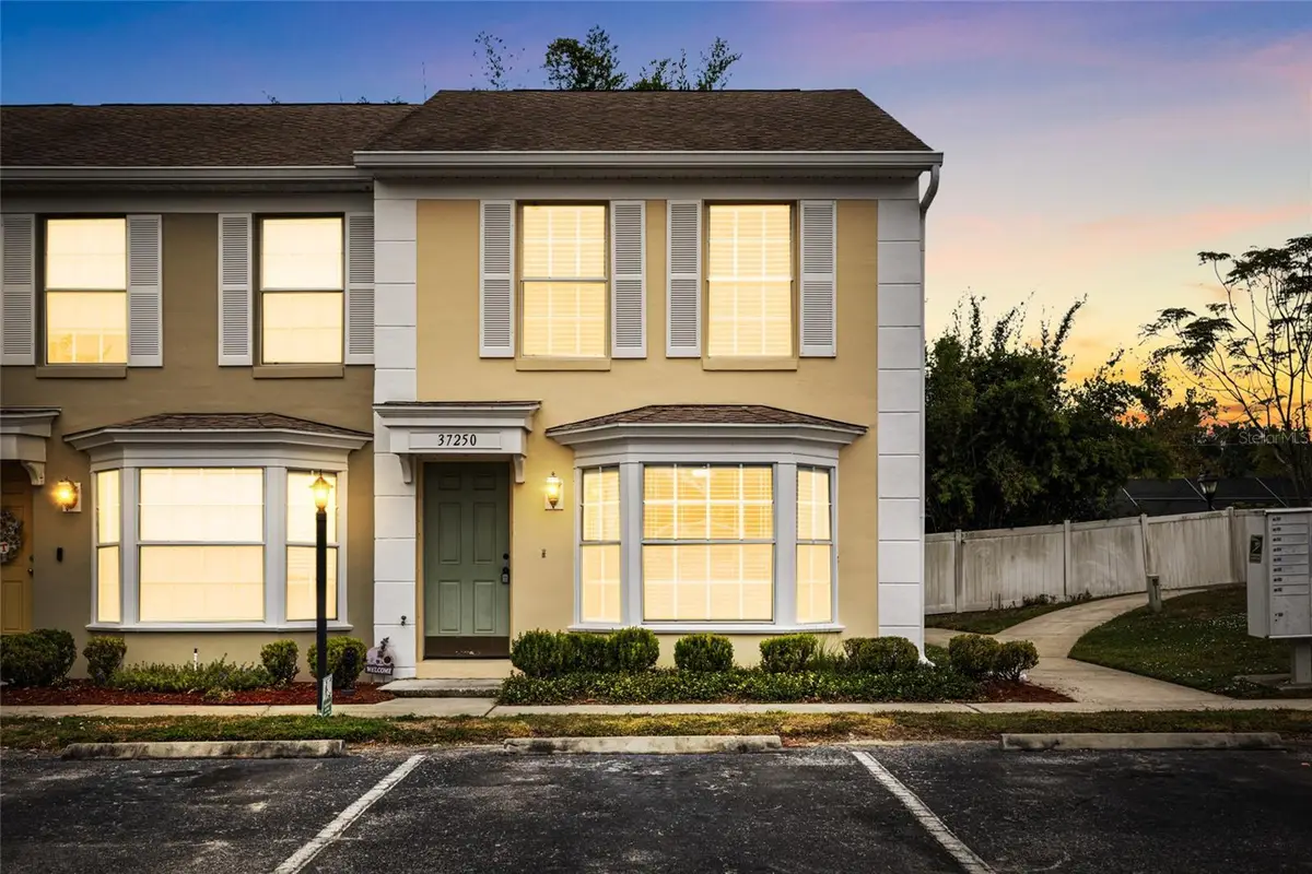 37250 Embassy Park Lane, Dade City, FL 33525 - Image #1
