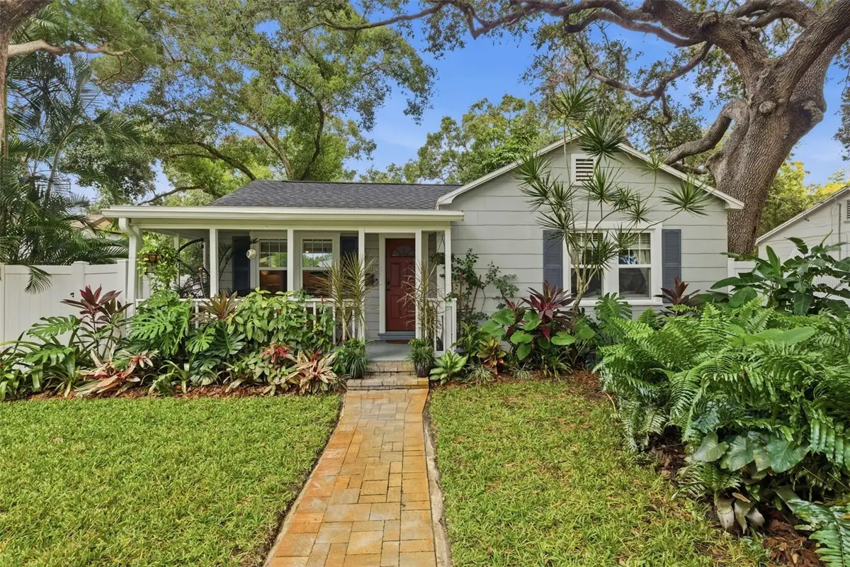 3645 Dartmouth Avenue N, Saint Petersburg, FL 33713 - Image #1