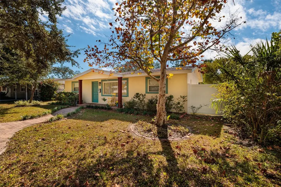 230 43rd Avenue Ne, Saint Petersburg, FL 33703 - Image #2