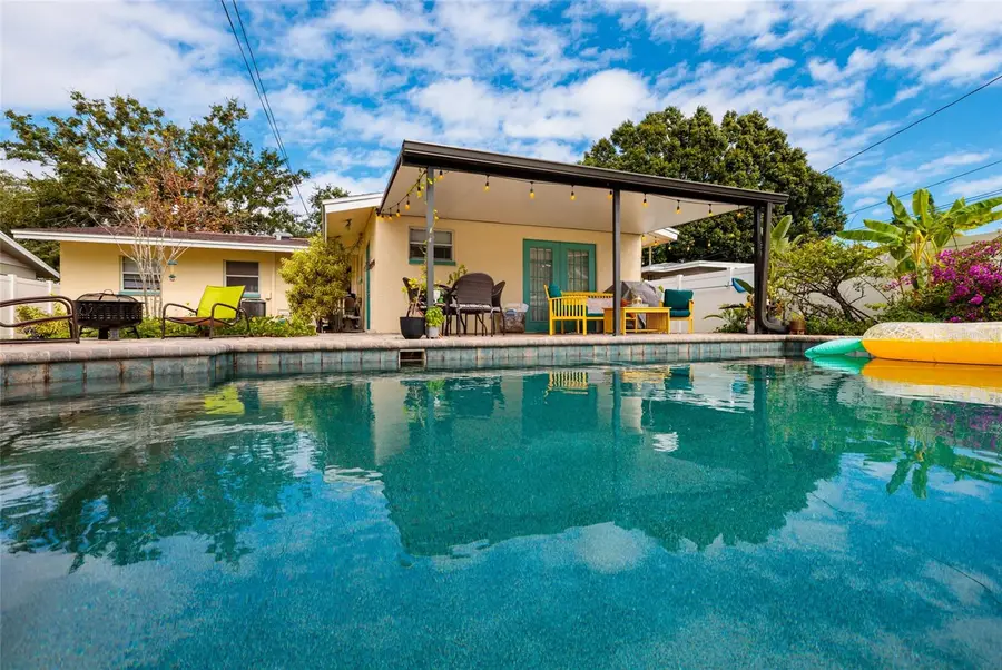 230 43rd Avenue Ne, Saint Petersburg, FL 33703 - Image #3