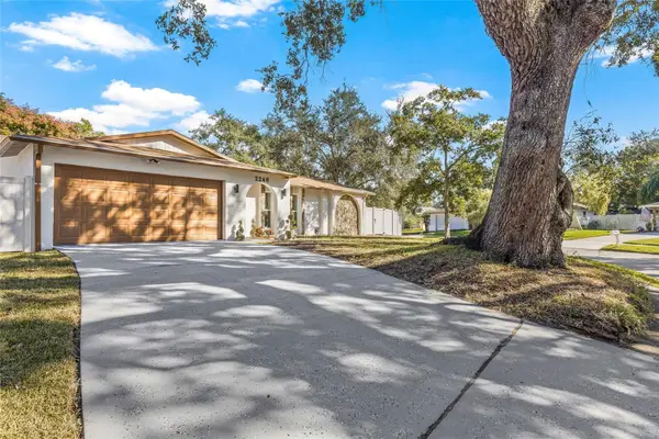 2246 Ashbury Drive, CLEARWATER, FL 33764