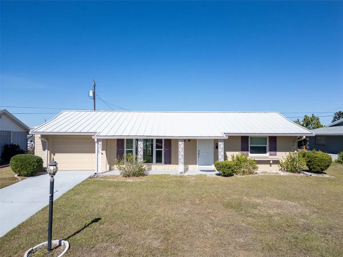 735 Torrey Pines Avenue, Sun City Center, FL 33573 - Image #1