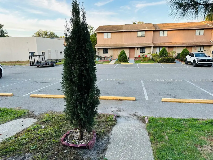 4010 Pine Limb Court, Tampa, FL 33614 - Image #2