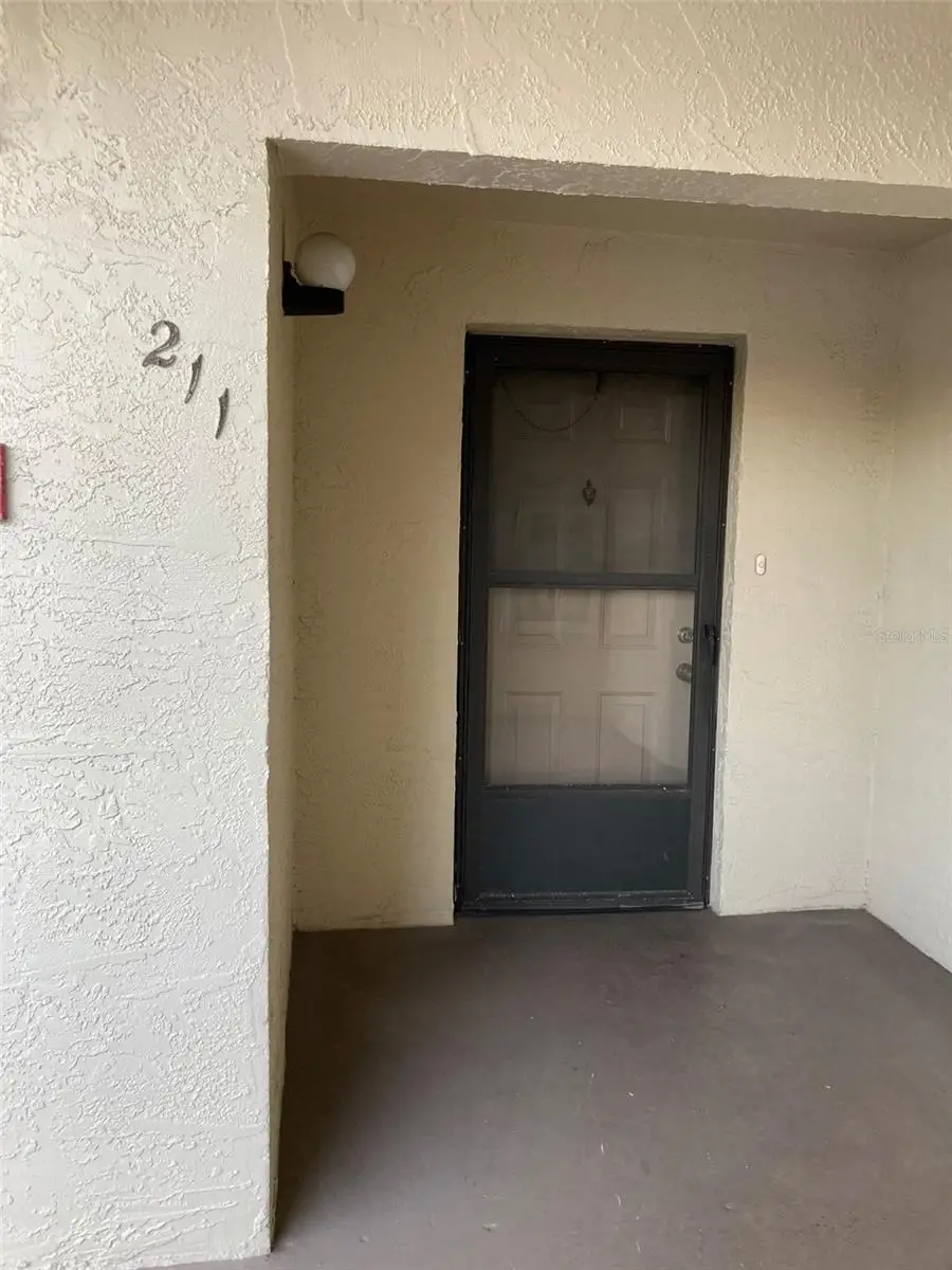 8198 Terrace Garden Drive N #211, Saint Petersburg, FL 33709 - Image #2