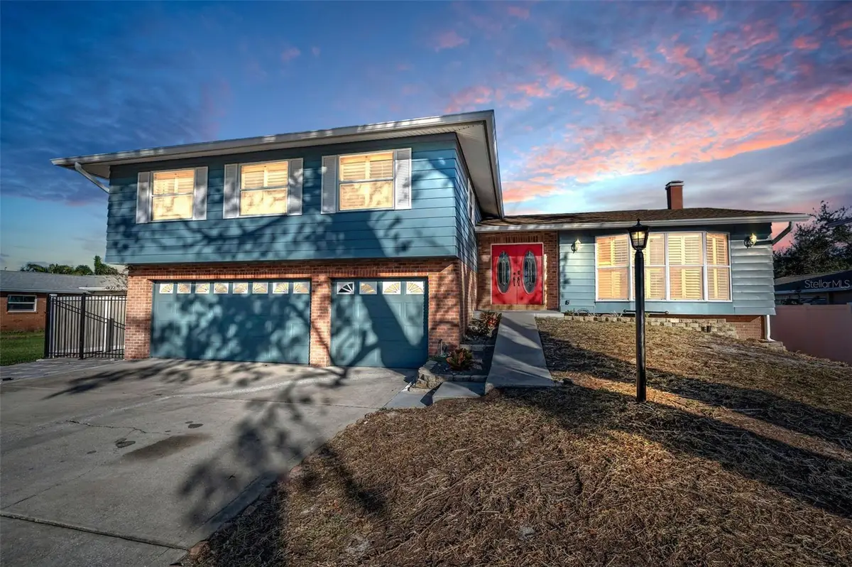 8273 131st Way N, Seminole, FL 33776 - Image #1