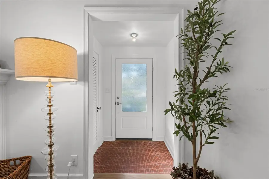 220 S Glen Avenue, Tampa, FL 33609 - Image #2