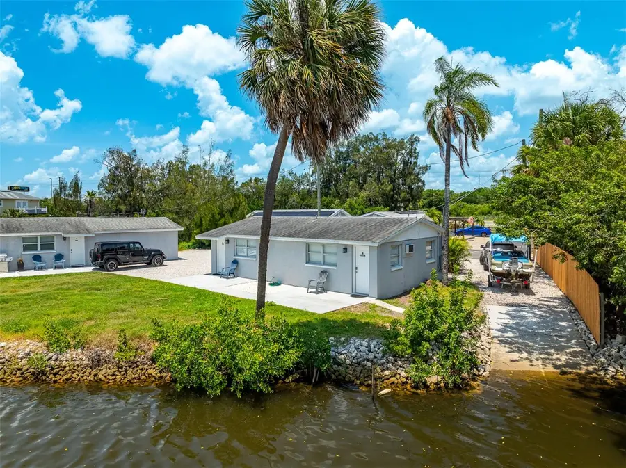 8820 Rocky Creek Drive, Tampa, FL 33615 - Image #2