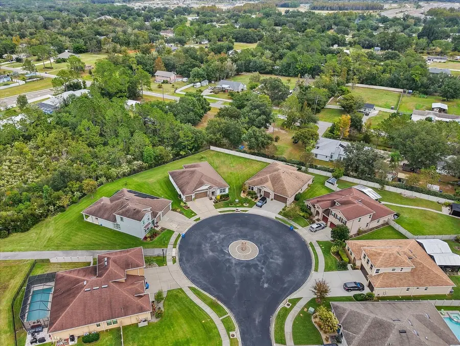 31737 Fairhill Drive, Wesley Chapel, FL 33543 - Image #2