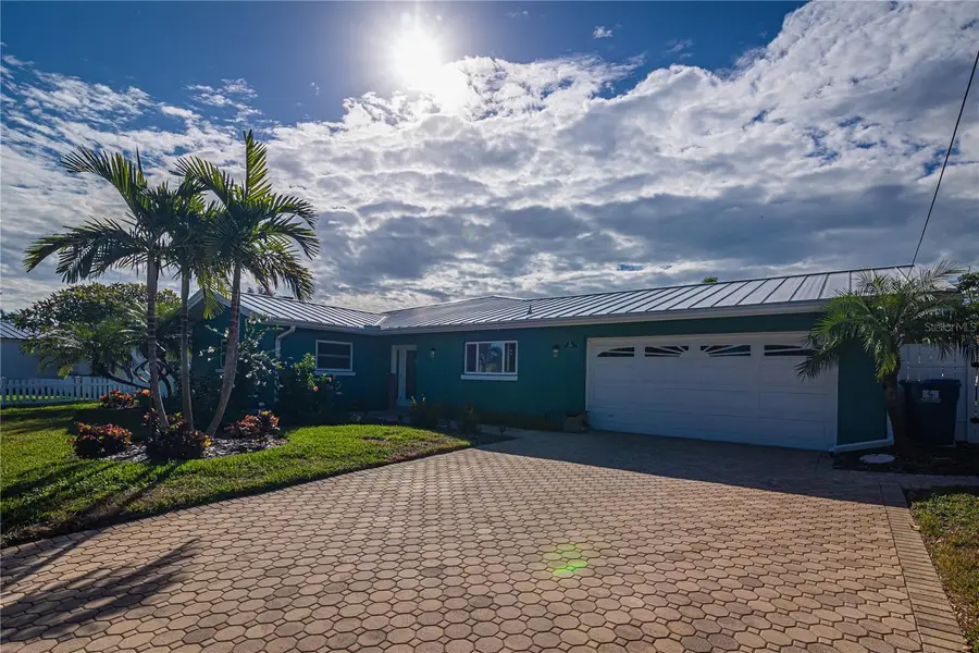 510 Lewis Boulevard Se, Saint Petersburg, FL 33705 - Image #3