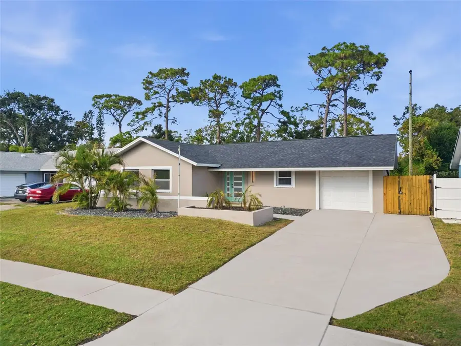8433 101st Avenue, Seminole, FL 33777 - Image #2