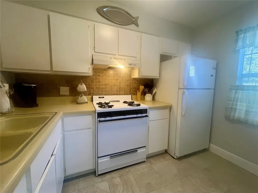 1612 Flint Drive E, Clearwater, FL 33759 - Image #2