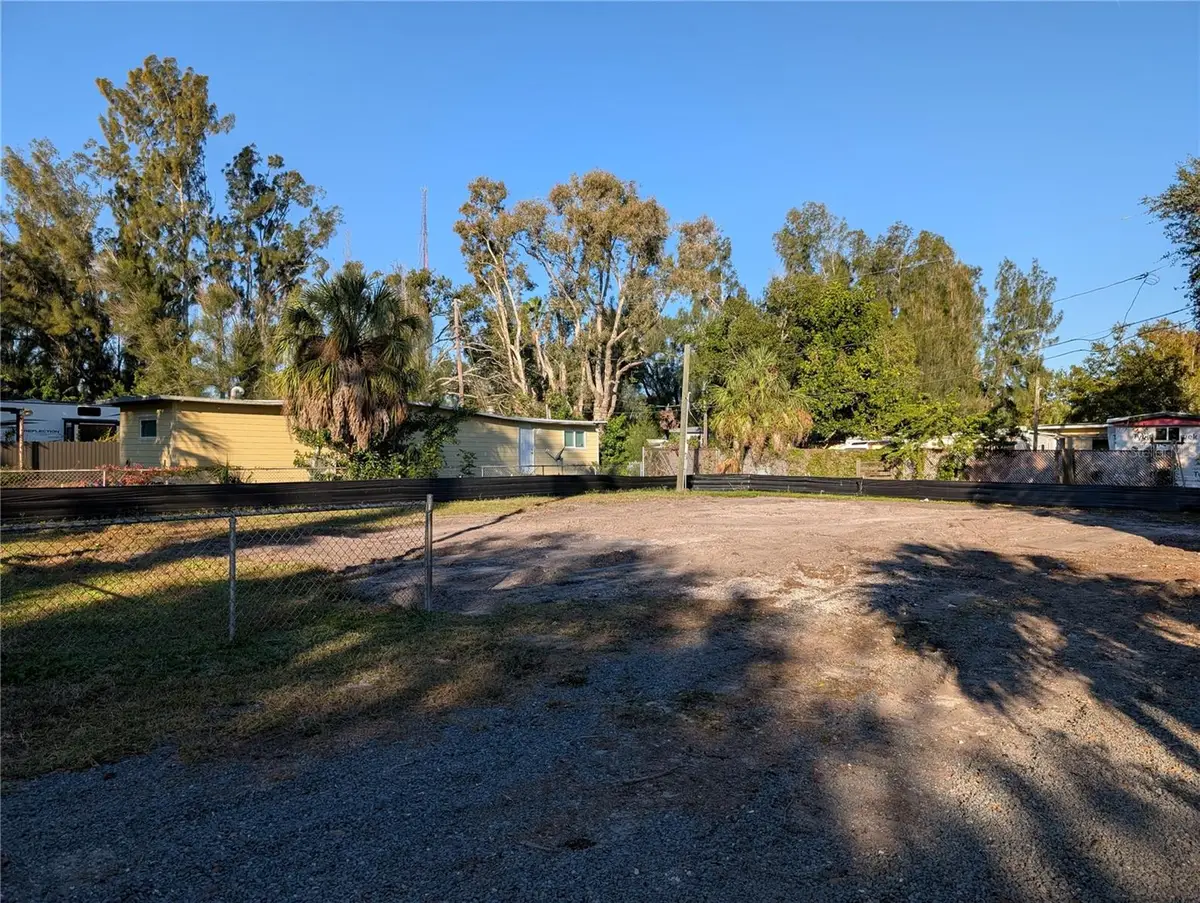 1331 Mentone Drive Ne, Saint Petersburg, FL 33702 - Image #1