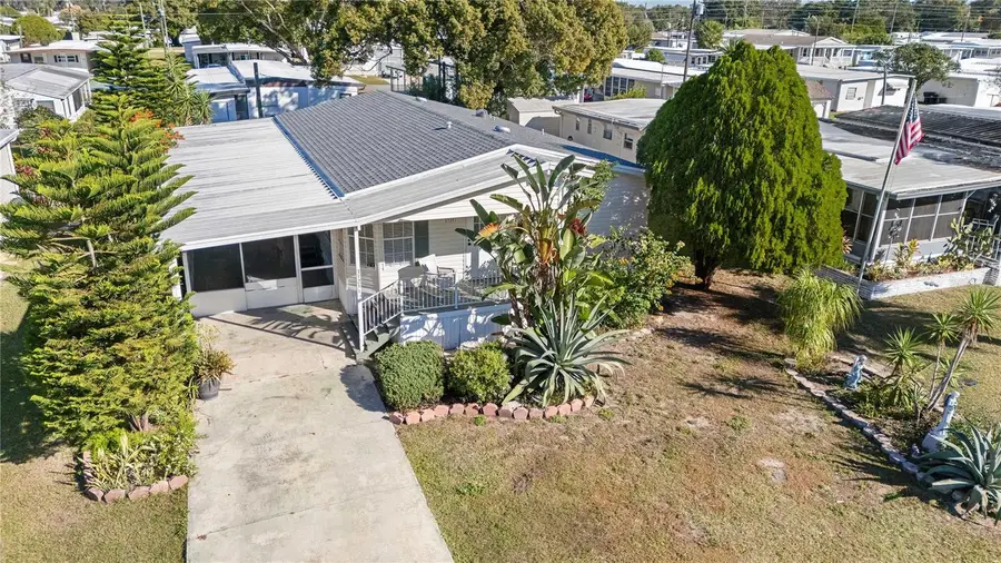 37251 Lois Avenue, Zephyrhills, FL 33542 - Image #2