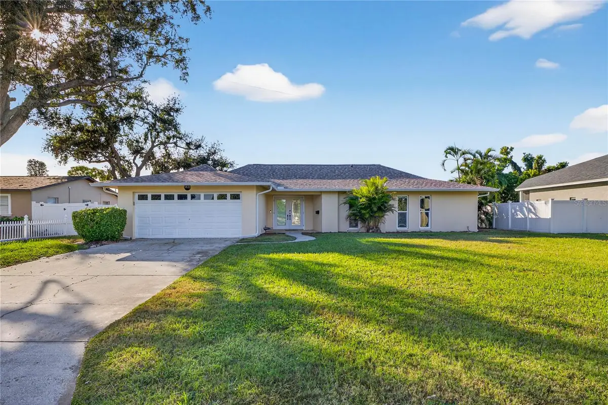 5833 25th Street S, Saint Petersburg, FL 33712 - Image #1