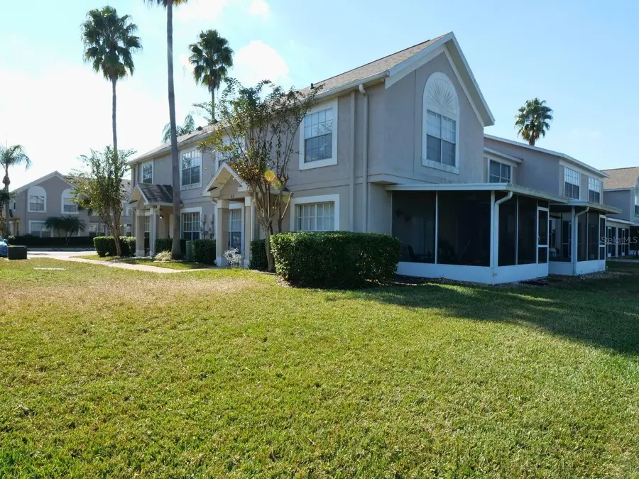 417 Kensington Lake Circle, Brandon, FL 33511 - Image #3