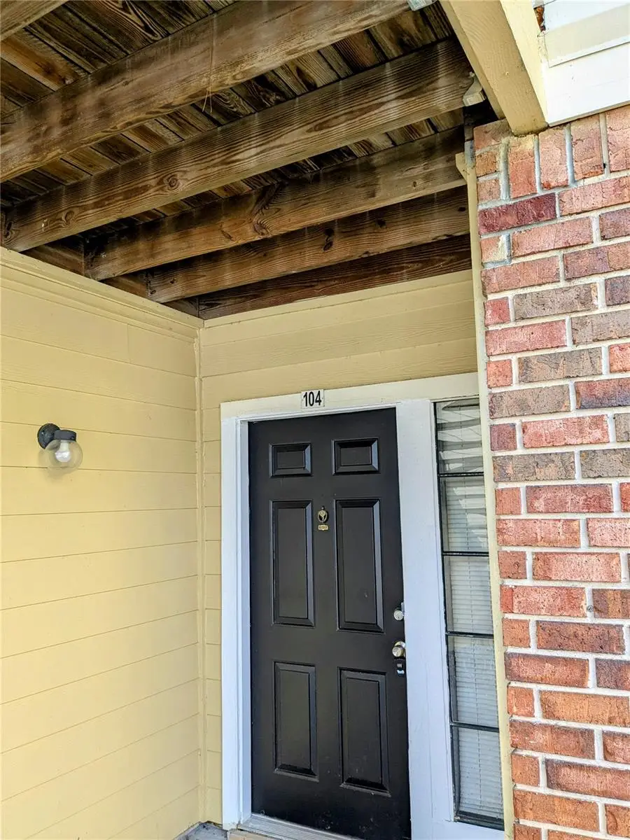 8702 Mallard Reserve Drive #104, Tampa, FL 33614 - Image #2