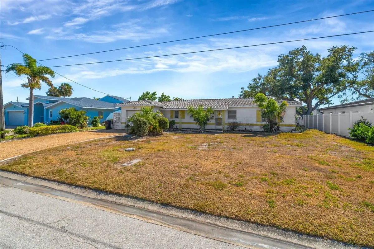 7932 2nd Avenue S, Saint Petersburg, FL 33707 - Image #1