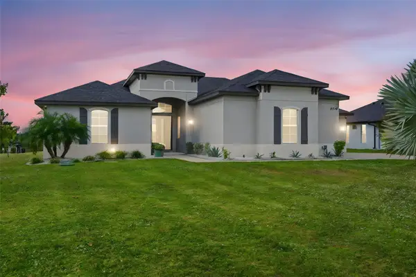 5218 Lake Venice Drive, WIMAUMA, FL 33598