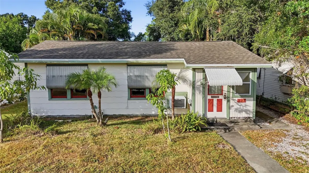 533 38th Avenue N, Saint Petersburg, FL 33704 - Image #1
