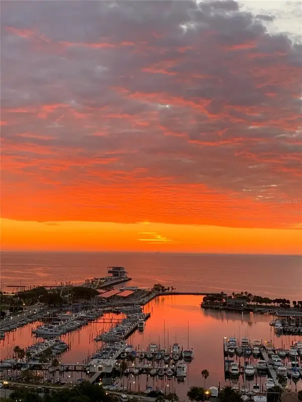 100 1st Avenue N #1804, ST PETERSBURG, FL 33701