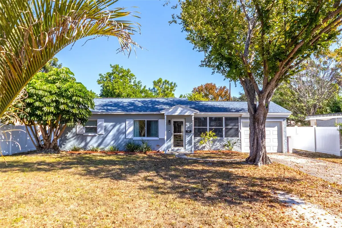 1725 Bradshaw Lane N, Saint Petersburg, FL 33710 - Image #1