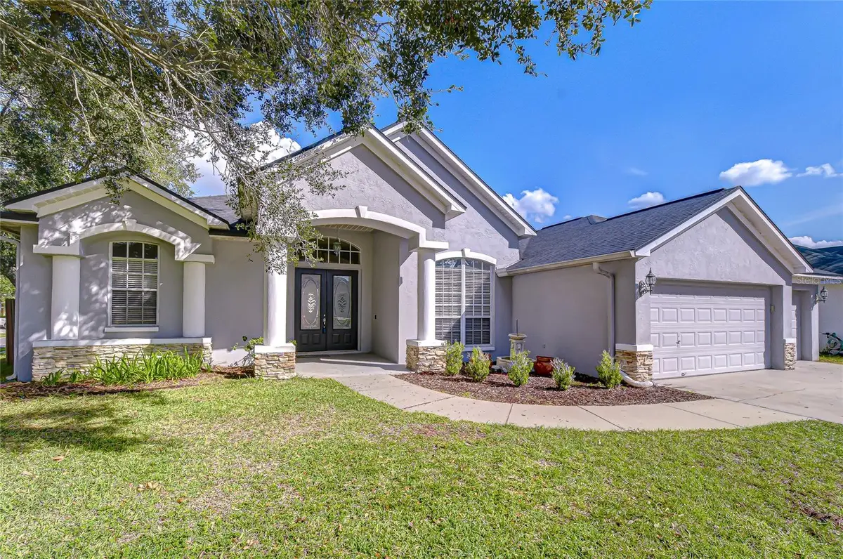 4401 Arranmore Circle, Valrico, FL 33596 - Image #1