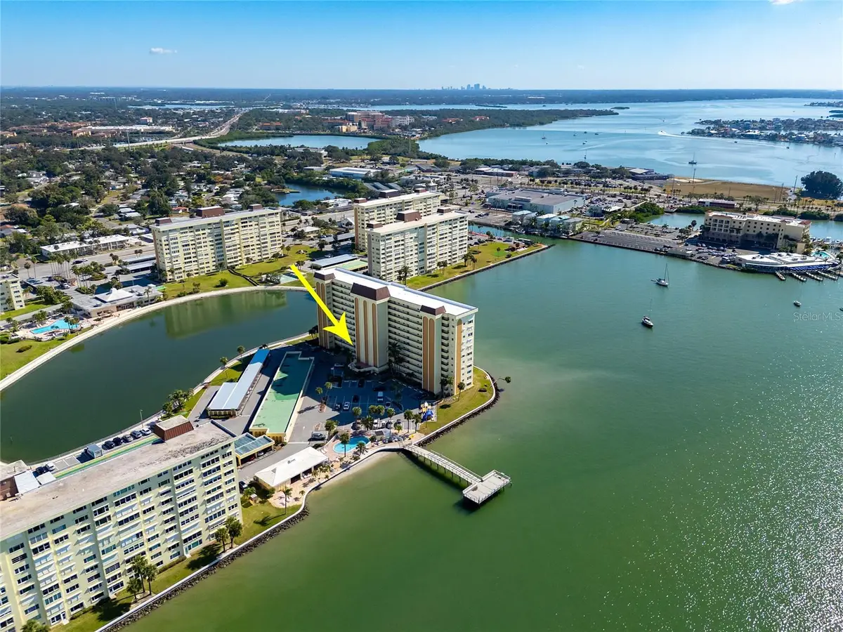 4775 Cove Circle #203, Saint Petersburg, FL 33708 - Image #1