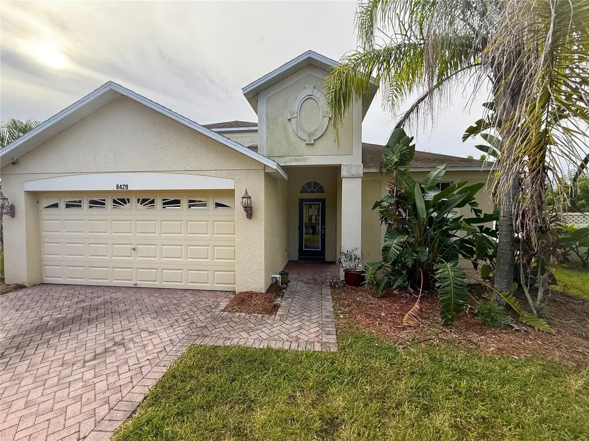 8429 Hunters Fork Loop, Ruskin, FL 33573 - Image #1