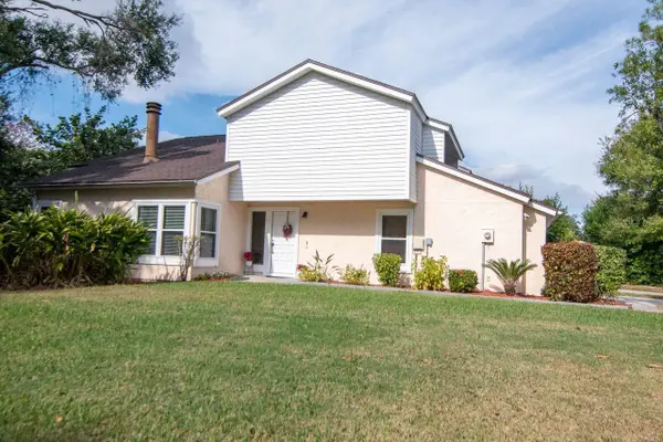 13902 Bardmoor Place #B, TAMPA, FL 33618