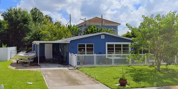 4481 Lagg Avenue, FORT MYERS, FL 33901