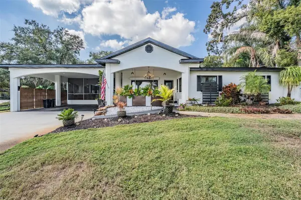 302 Whitcomb Boulevard, TARPON SPRINGS, FL 34689