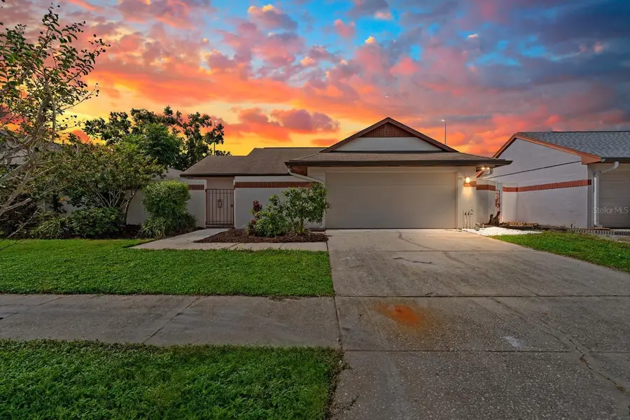 10813 Venice Circle, Tampa, FL 33635 - Image #2